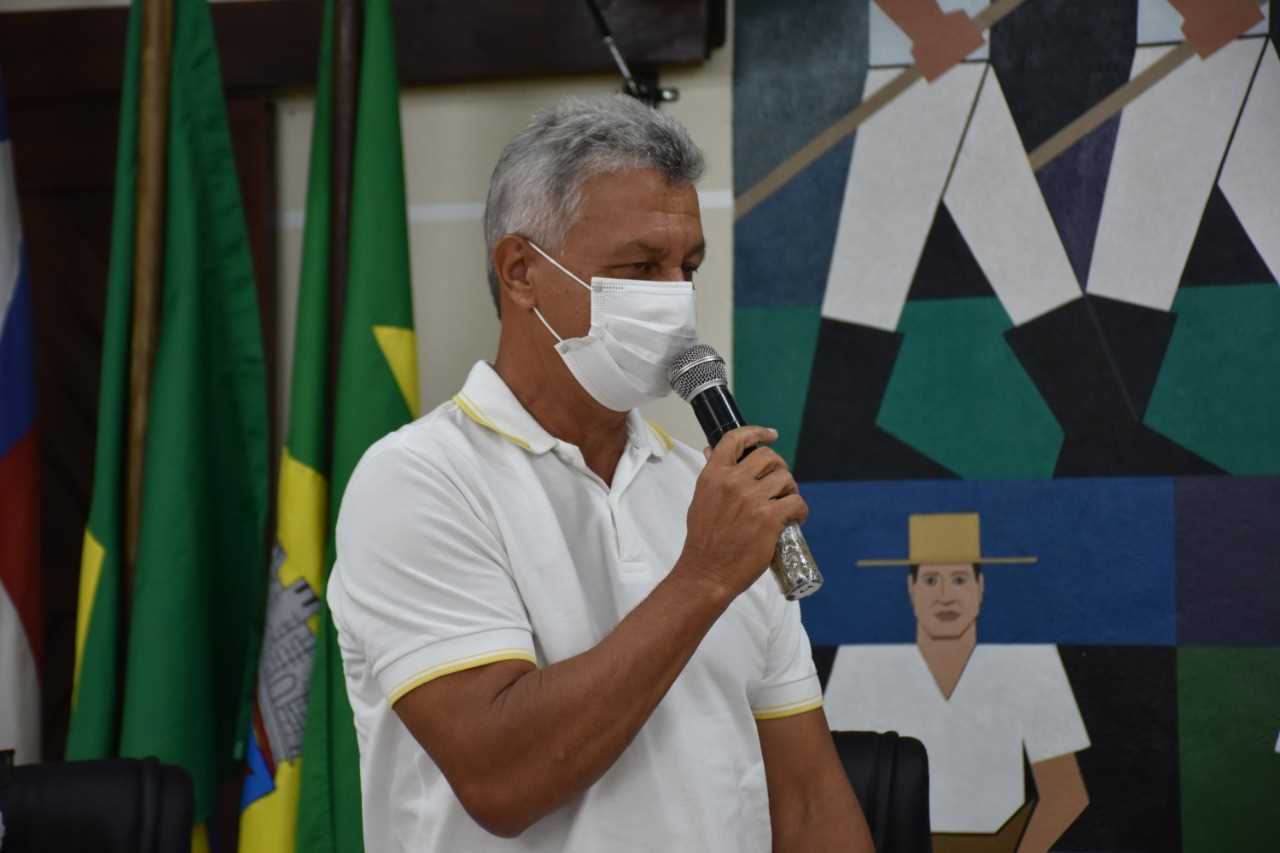 Camacã: Secretário do Estado Josias Gomes visita Camacã e assina convênios com o CIMA